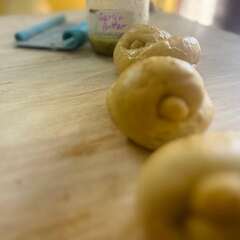 Garlic & Herb Knots