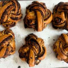 Chocolate Babka Buns